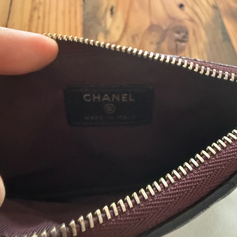 Chanel Classic Zipped Small Pouch - Picture 6 of 16